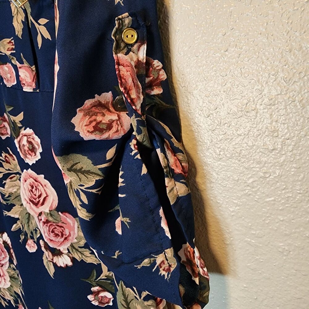 rue21 Women M Navy Blue Pink Rose Floral Top Roll Tab Sleeve Gold Zipper Accent